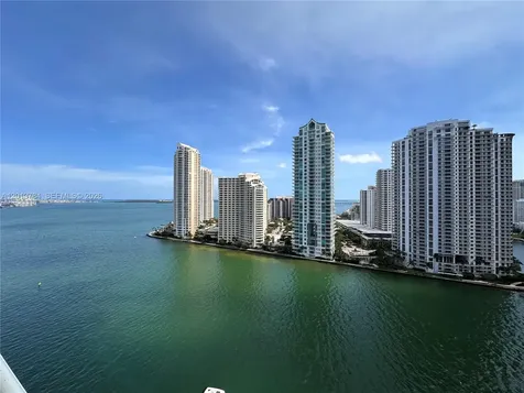 325 S Biscayne Boulevard Miami FL 33131