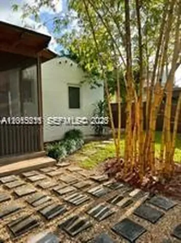 250 SW 19th Road Miami FL 33129