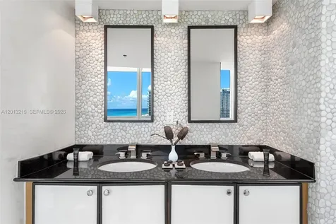Miami Beach FL 33139