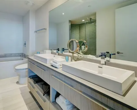 4010 S Ocean Drive Hollywood FL 33019