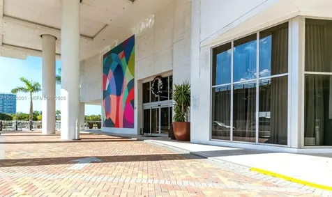 4010 S Ocean Drive Hollywood FL 33019