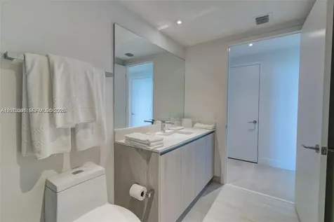 4010 S Ocean Drive Hollywood FL 33019