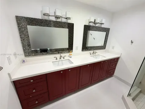 214 NE 108th Miami FL 33161