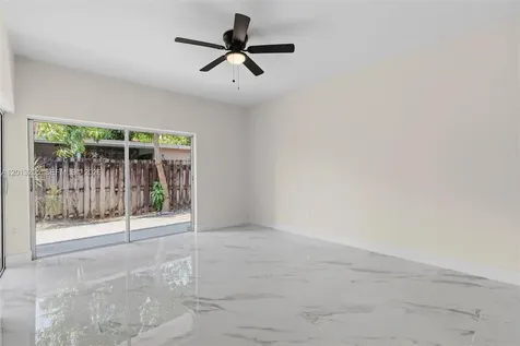 7978 NW 200th Street Hialeah FL 33015