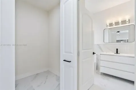 7978 NW 200th Street Hialeah FL 33015