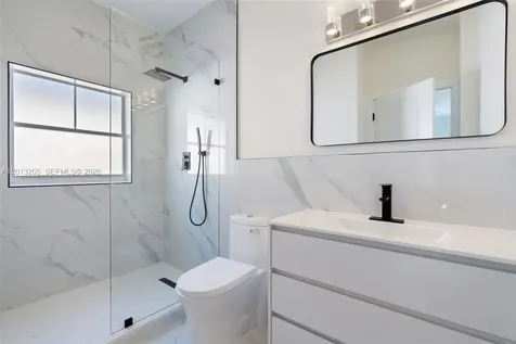 7978 NW 200th Street Hialeah FL 33015