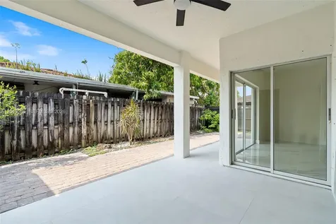 7978 NW 200th Street Hialeah FL 33015
