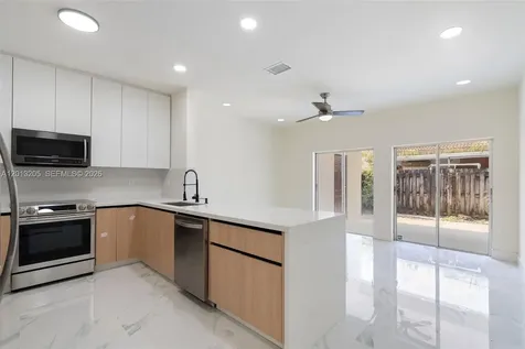 7978 NW 200th Street Hialeah FL 33015