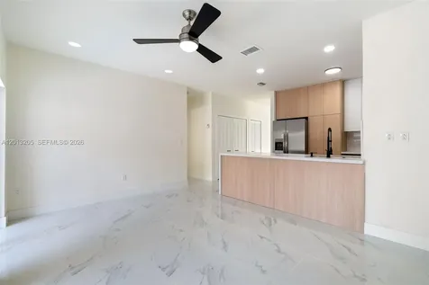 7978 NW 200th Street Hialeah FL 33015