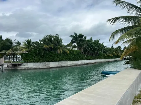 7590 Bayside Lane Miami Beach FL 33141