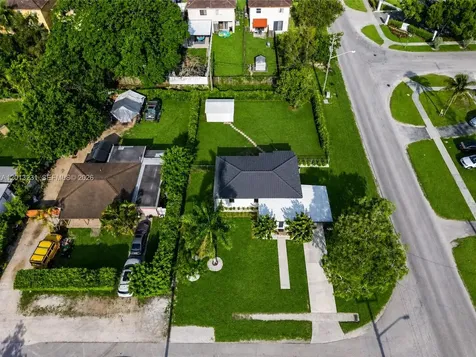 1044 NE 4th Avenue Homestead FL 33030