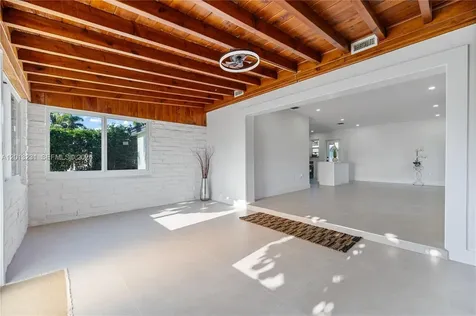 1044 NE 4th Avenue Homestead FL 33030