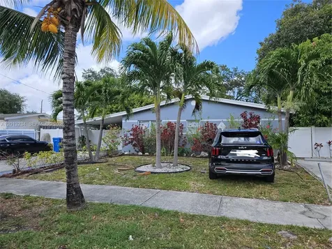 4201 SW 32nd Drive West Park FL 33023
