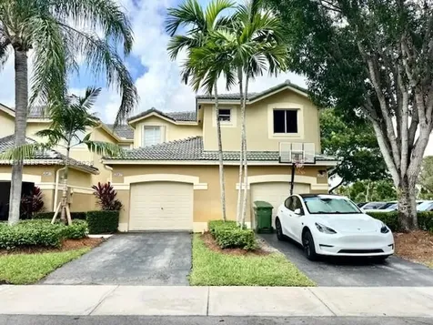 2567 Cordoba Bend Weston FL 33327