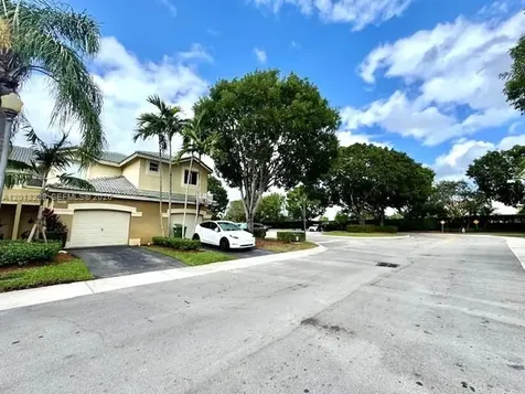 2567 Cordoba Bend Weston FL 33327