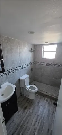 30 SE 4th Avenue Hallandale Beach FL 33009