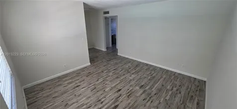 30 SE 4th Avenue Hallandale Beach FL 33009