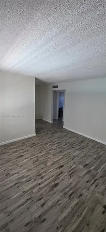30 SE 4th Avenue Hallandale Beach FL 33009