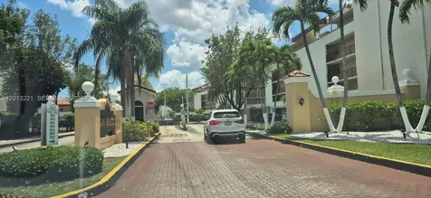 8870 Fontainebleau Boulevard Miami FL 33172