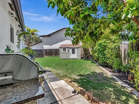 8510 SW 208th Lane Cutler Bay FL 33189