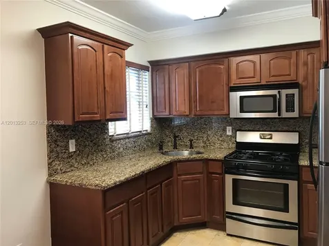 35 Antilla Avenue Coral Gables FL 33134