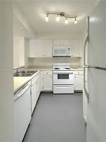 1281 SW 46th Avenue Pompano Beach FL 33069