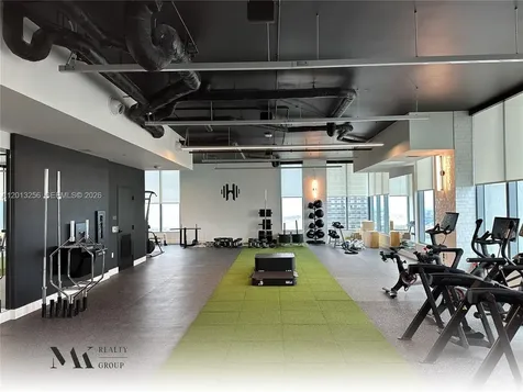121 NE 5th Street Miami FL 33132
