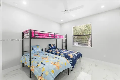 717 Zendor Avenue Fort Myers FL 33913