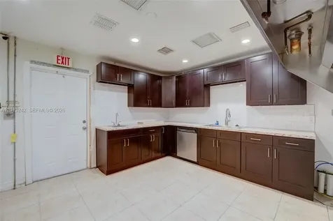 359 10th Street Lake Park FL 33403