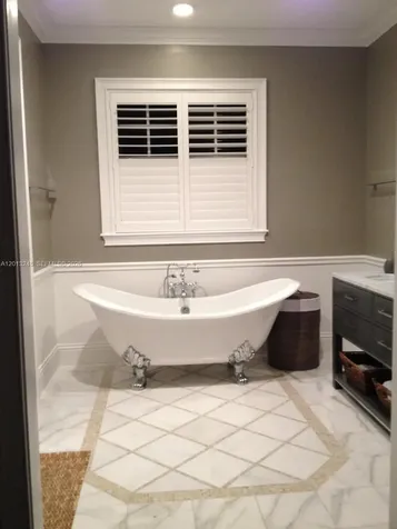 5000 SW 73rd Terrace Miami FL 33143
