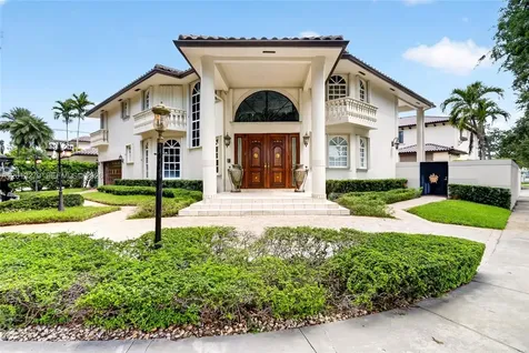 8560 NW 164th Street Miami Lakes FL 33016