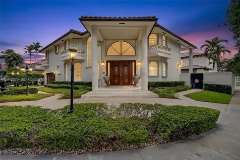 8560 NW 164th Street Miami Lakes FL 33016