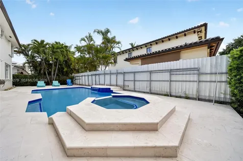 8560 NW 164th Street Miami Lakes FL 33016