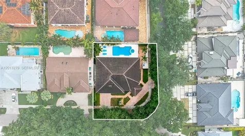 8560 NW 164th Street Miami Lakes FL 33016