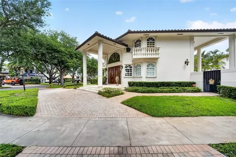 8560 NW 164th Street Miami Lakes FL 33016