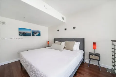 41 SE 5th Street Miami FL 33131