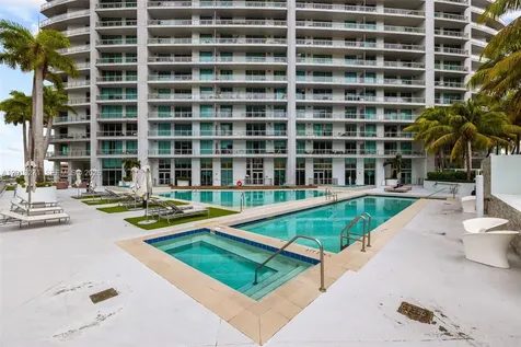 90 SW 3rd Street Miami FL 33130