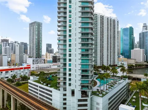 90 SW 3rd Street Miami FL 33130