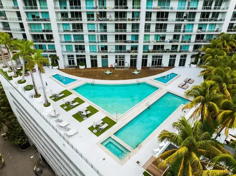 90 SW 3rd Street Miami FL 33130