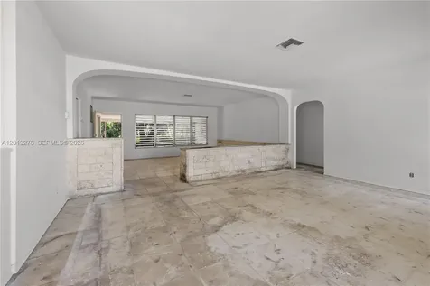 427 Grand Concourse Miami Shores FL 33138