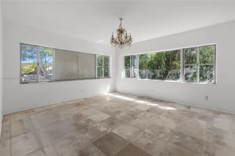 427 Grand Concourse Miami Shores FL 33138
