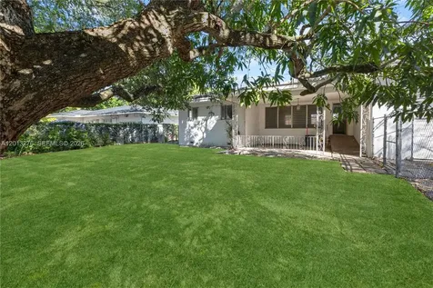 427 Grand Concourse Miami Shores FL 33138