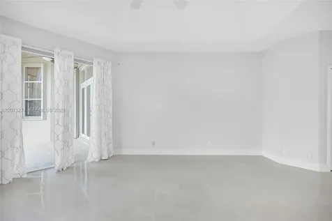 2553 Jardin Manor Weston FL 33327