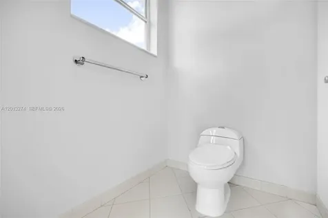 2553 Jardin Manor Weston FL 33327