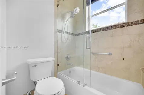 2553 Jardin Manor Weston FL 33327