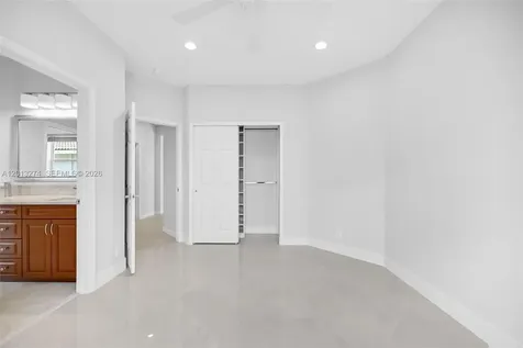 2553 Jardin Manor Weston FL 33327