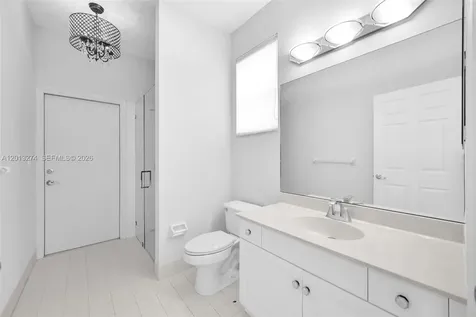 2553 Jardin Manor Weston FL 33327