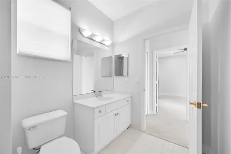 2553 Jardin Manor Weston FL 33327