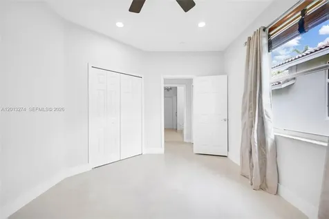 2553 Jardin Manor Weston FL 33327