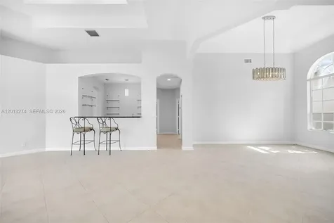 2553 Jardin Manor Weston FL 33327